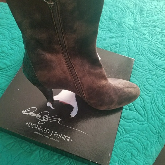 Boots - Picture 2 of 4